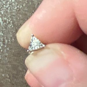 Single White Gold with Diamond Dana Rebecca Stud Earring